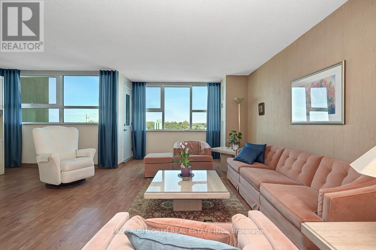 Ph7 - 555 Brittany Drive