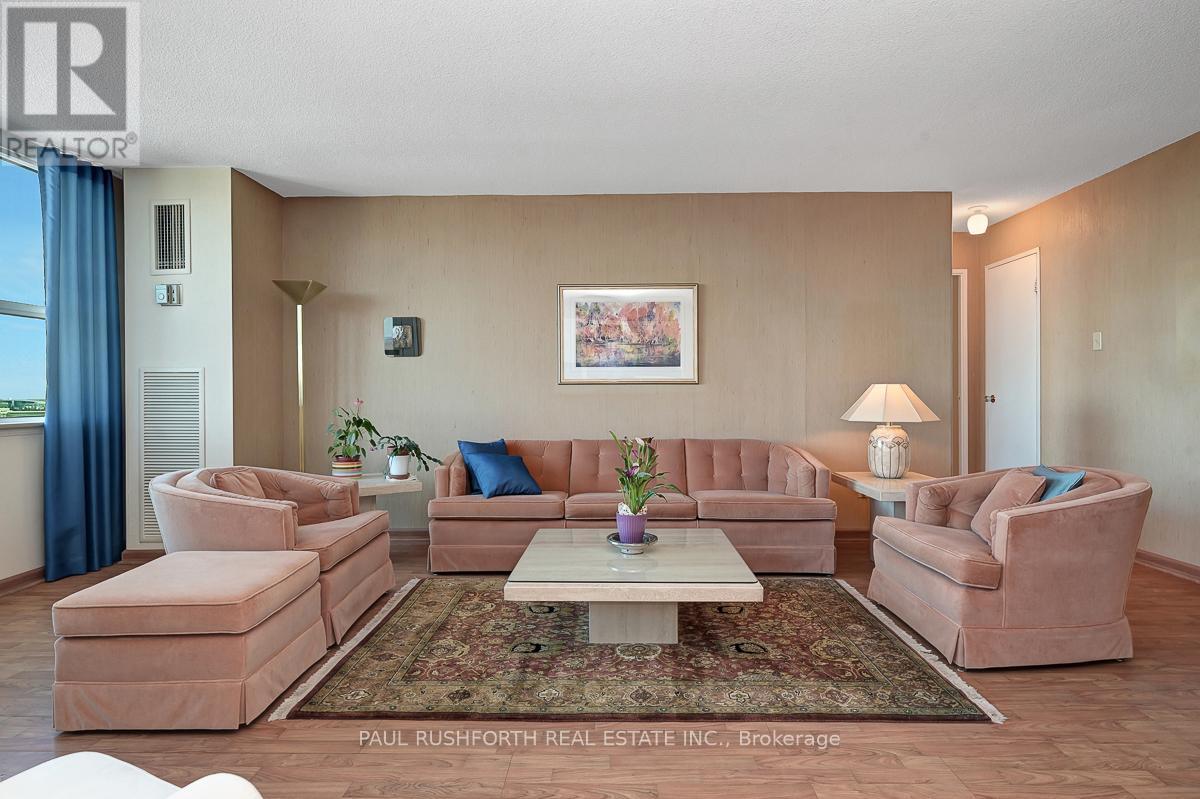 Ph7 - 555 Brittany Drive