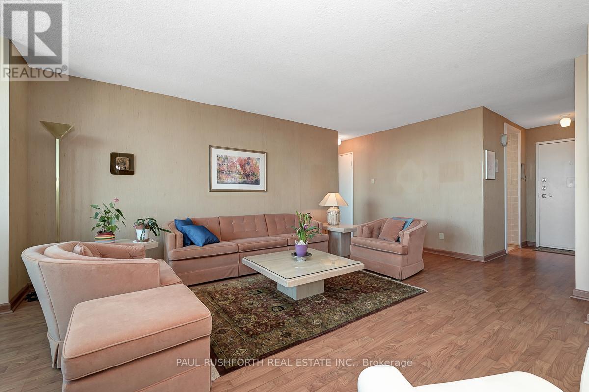 Ph7 - 555 Brittany Drive