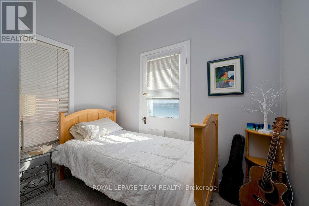 422 Donald B Munro Drive