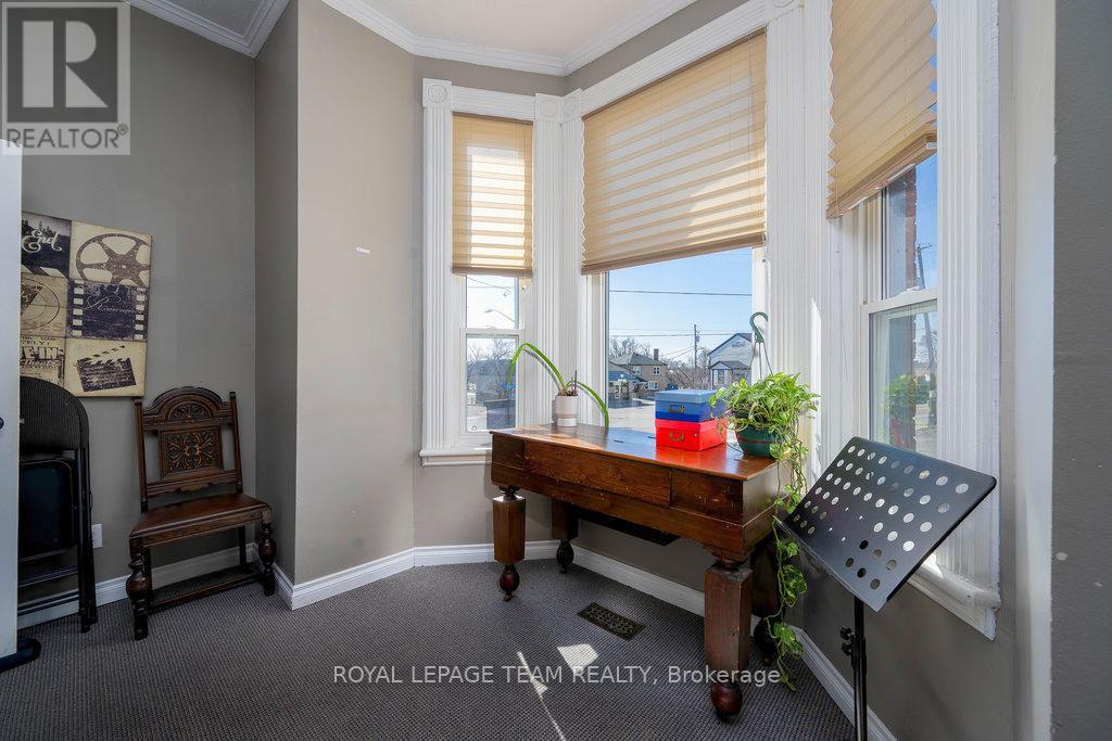 422 Donald B Munro Drive