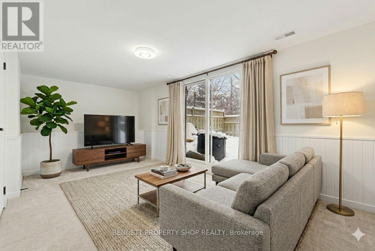 18 - 3205 Uplands Drive