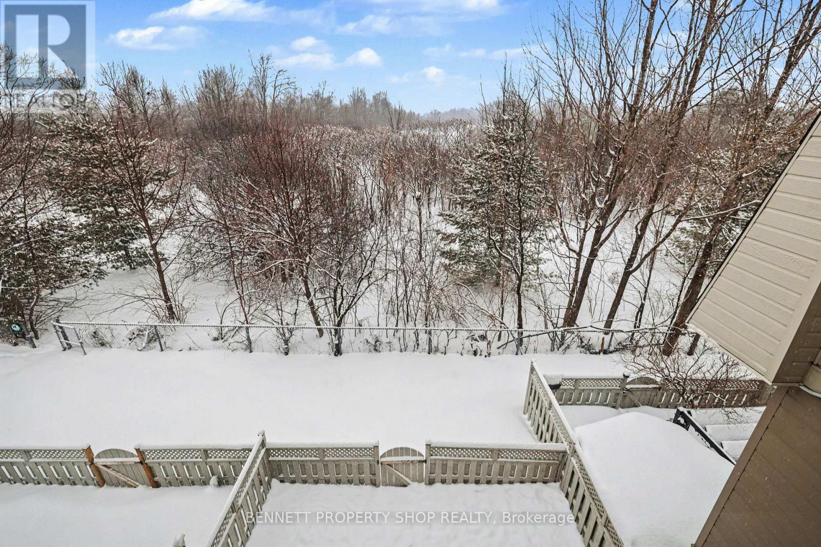 18 - 3205 Uplands Drive