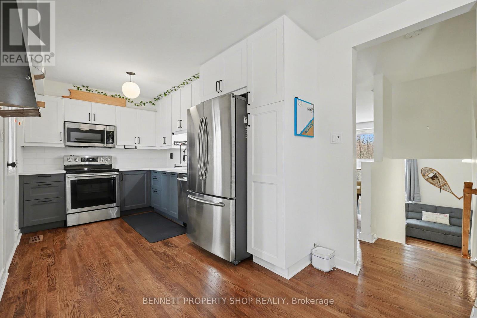 18 - 3205 Uplands Drive