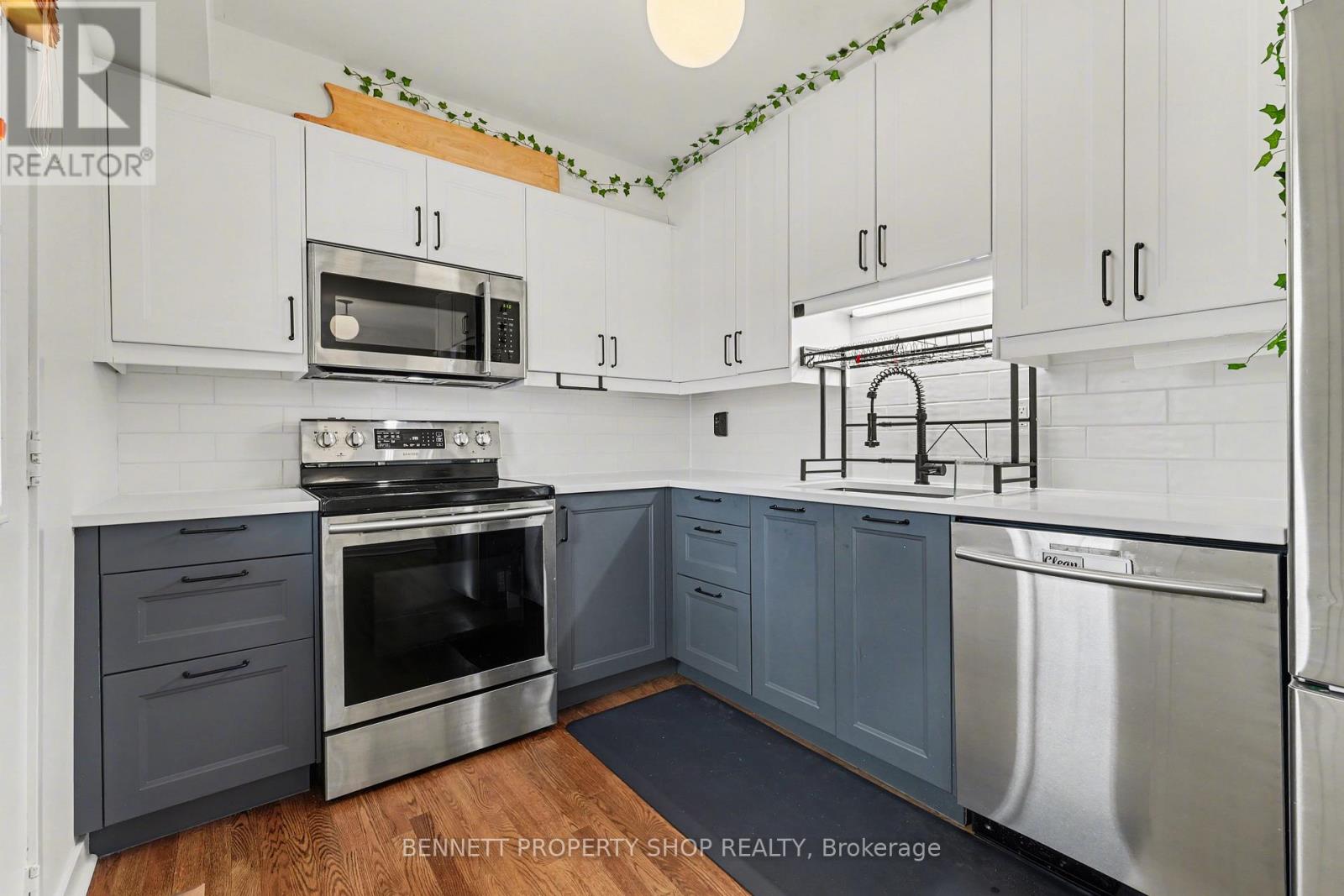 18 - 3205 Uplands Drive