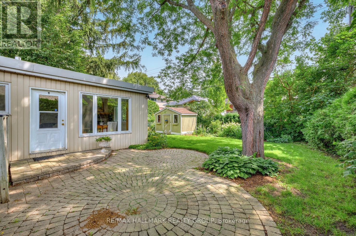 655 Mansfield Avenue