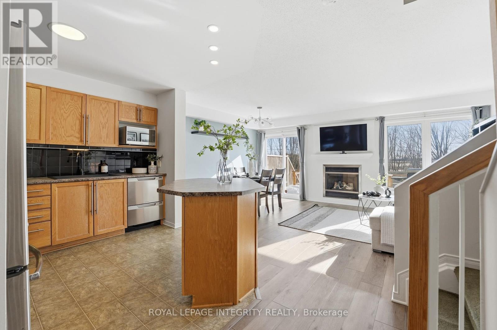 356 Hillsboro Private