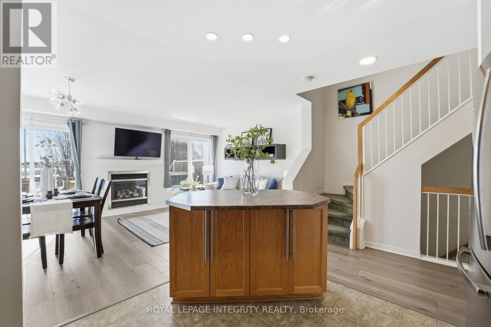 356 Hillsboro Private