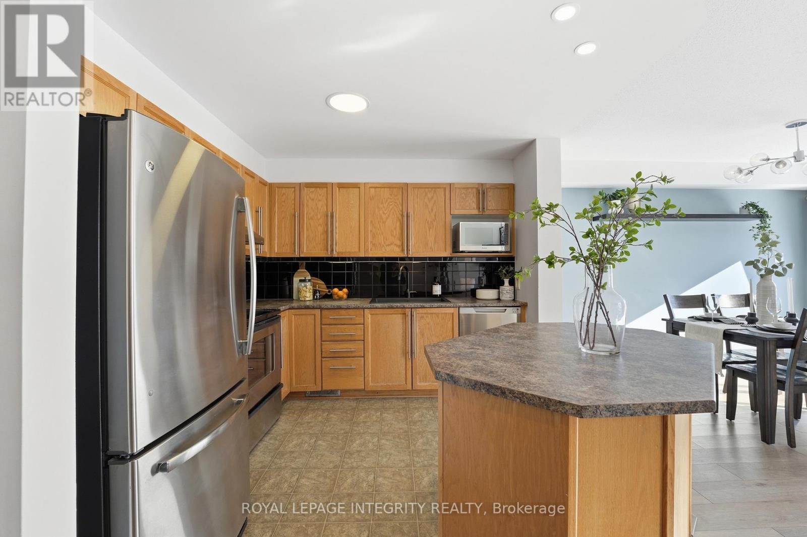 356 Hillsboro Private