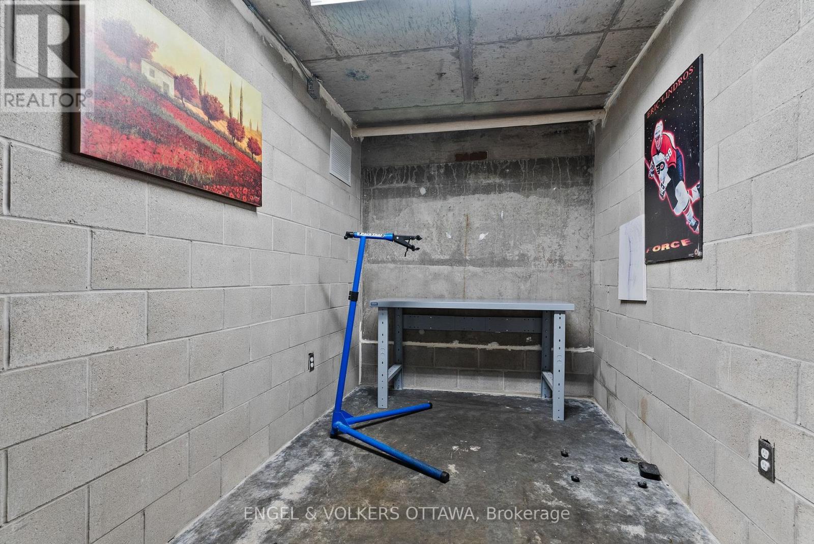 807 - 201 Parkdale Avenue