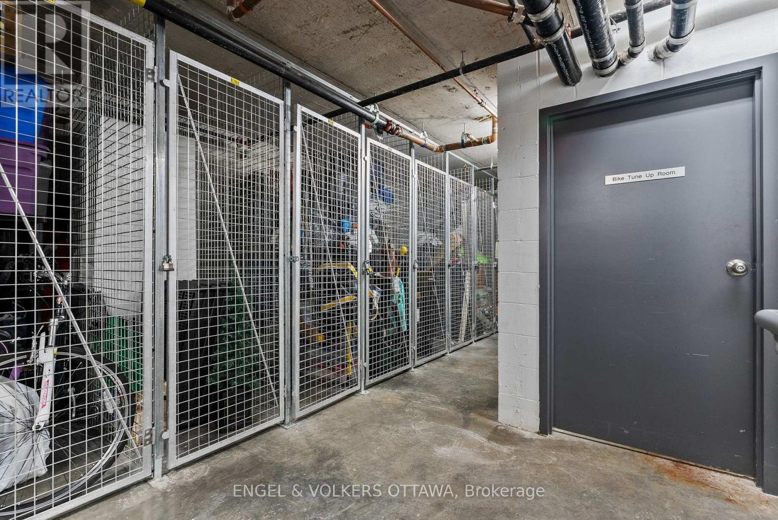 807 - 201 Parkdale Avenue