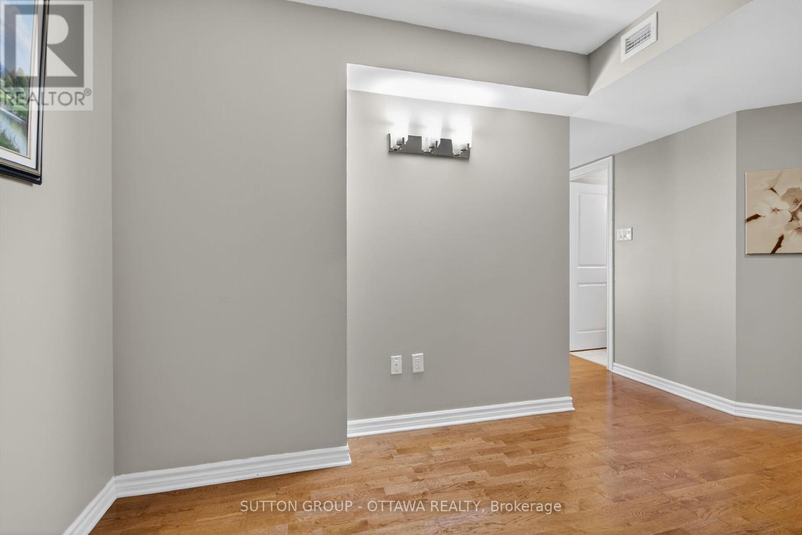 507 - 314 Central Park Drive