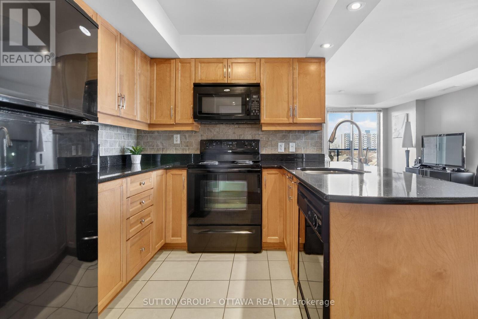 507 - 314 Central Park Drive