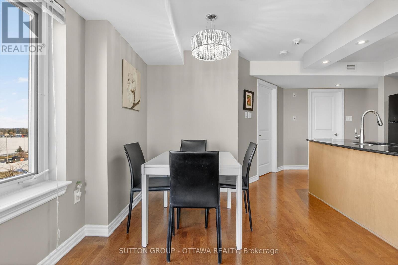 507 - 314 Central Park Drive