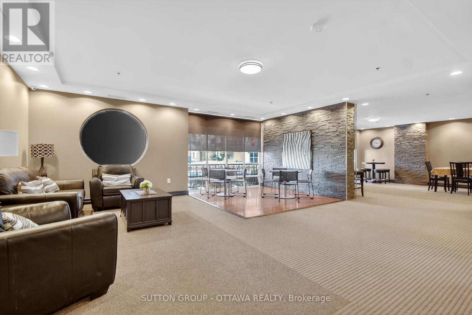 507 - 314 Central Park Drive