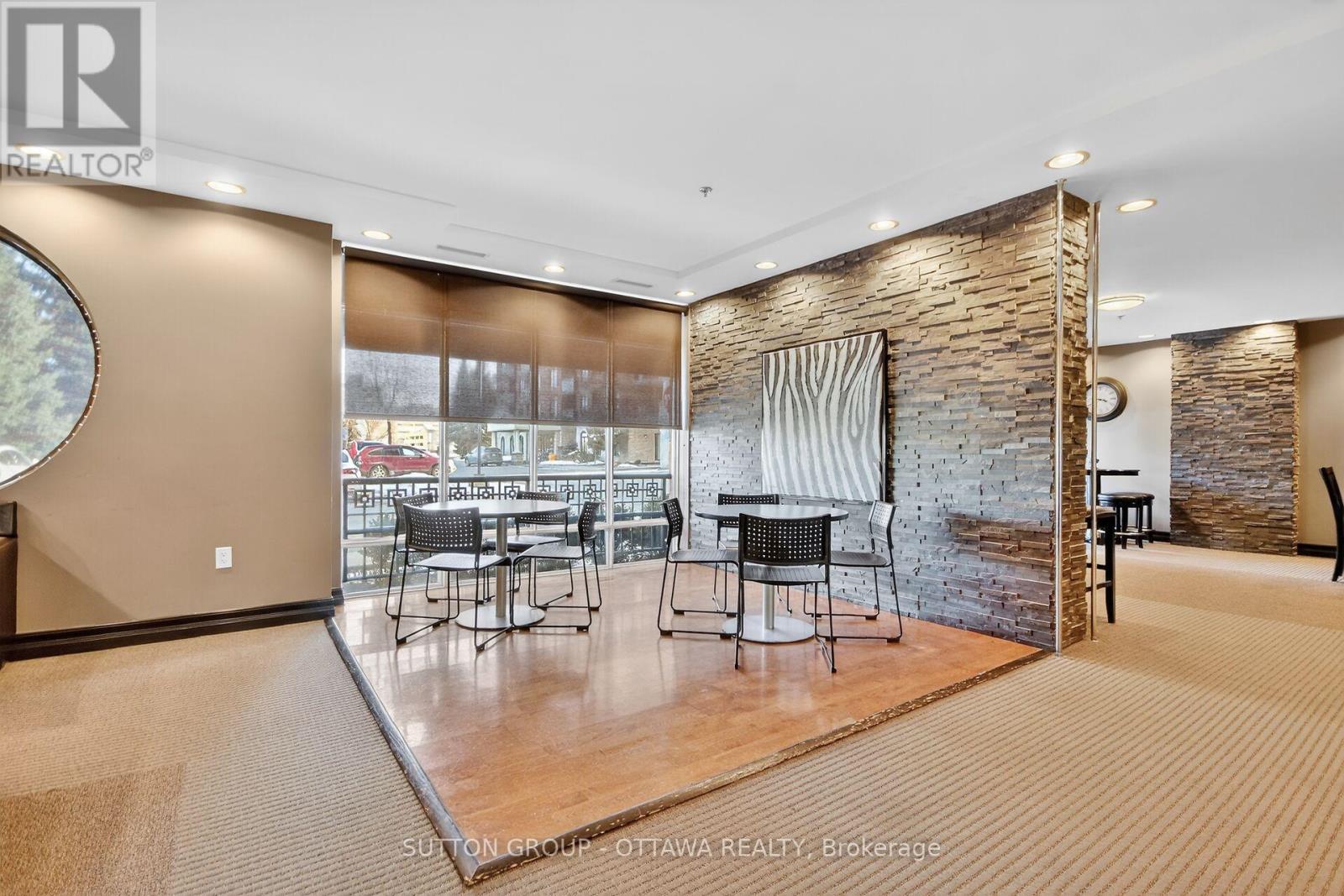 507 - 314 Central Park Drive