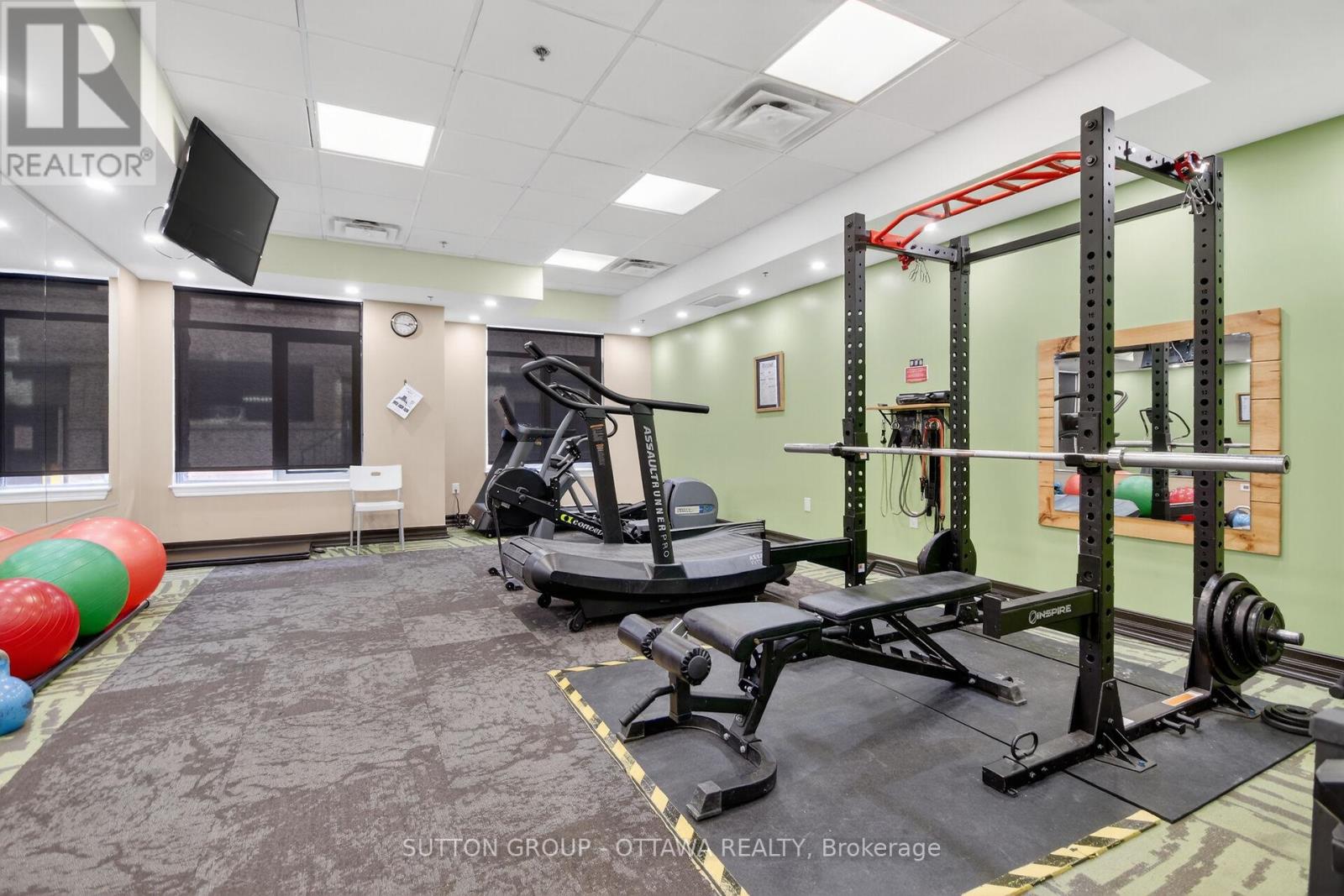 507 - 314 Central Park Drive