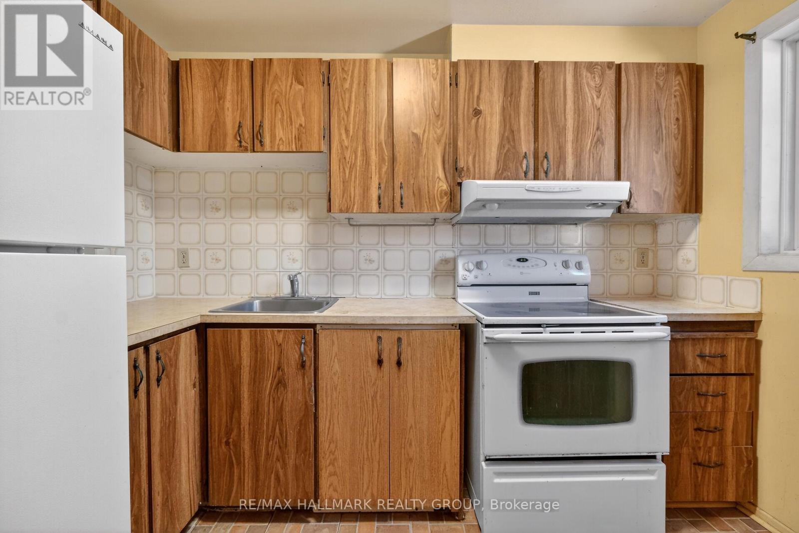 D - 116 Valley Stream Drive