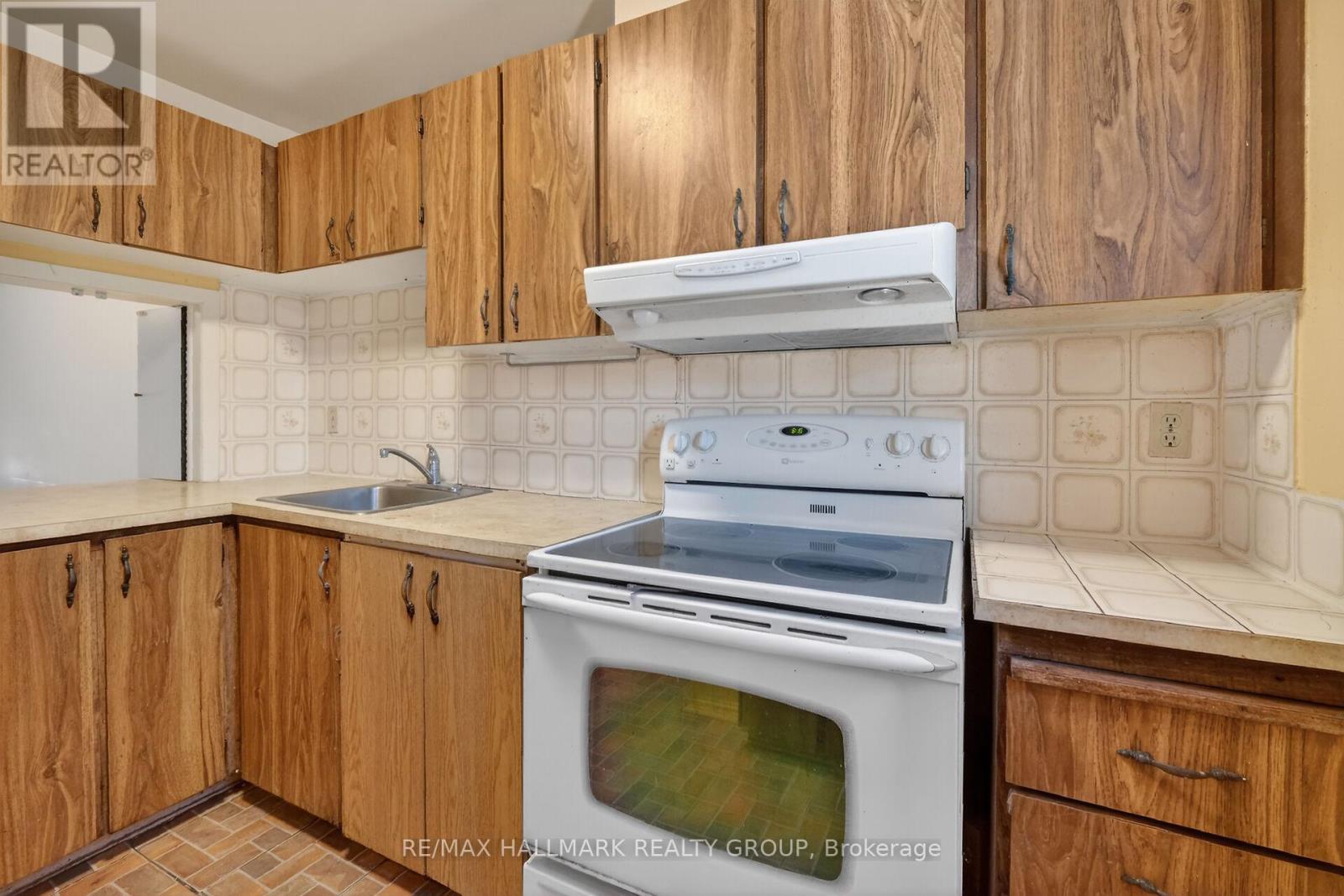 D - 116 Valley Stream Drive