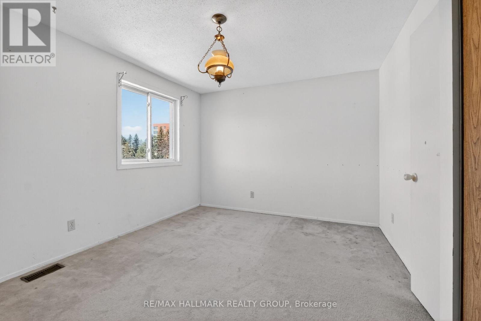 D - 116 Valley Stream Drive