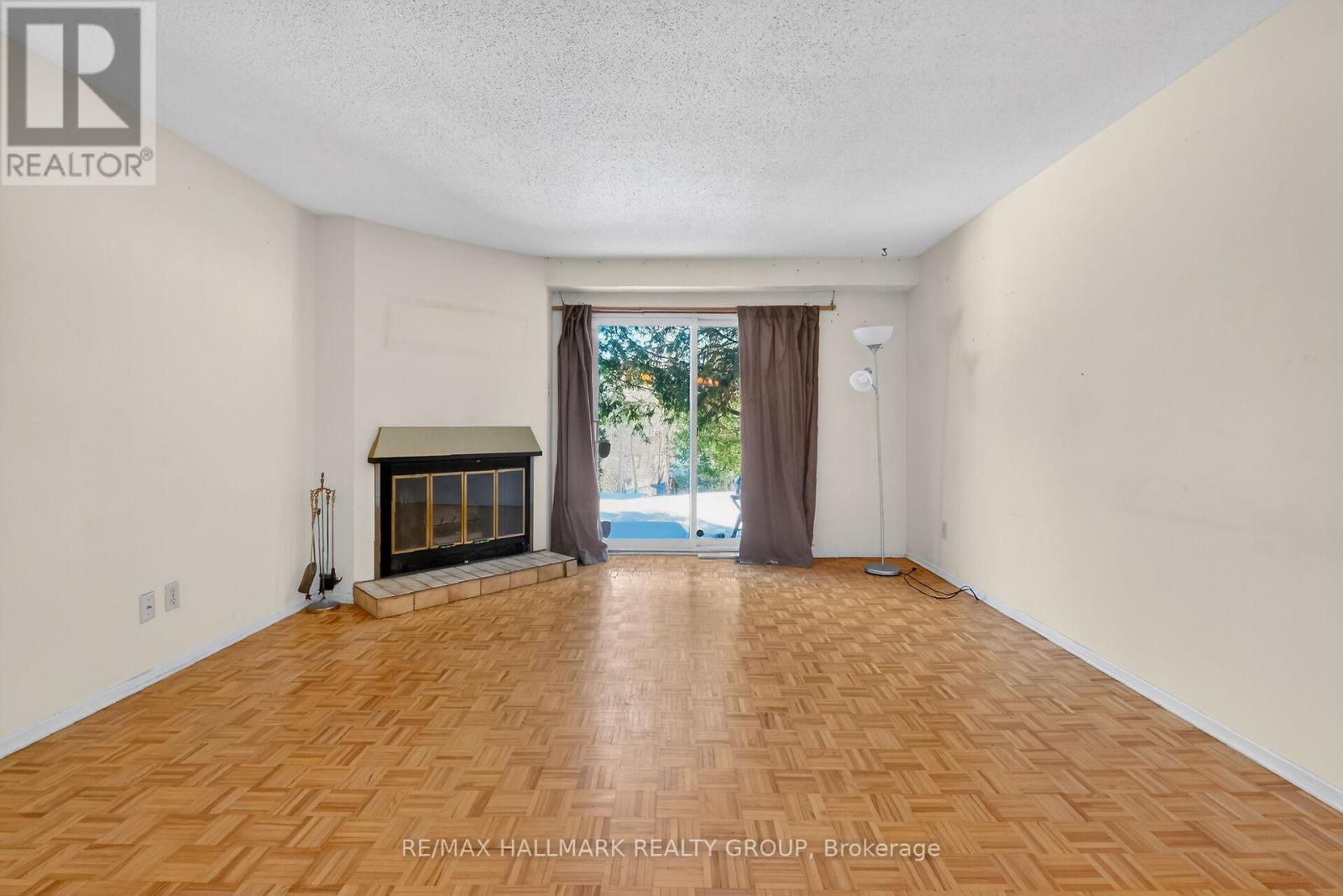 D - 116 Valley Stream Drive