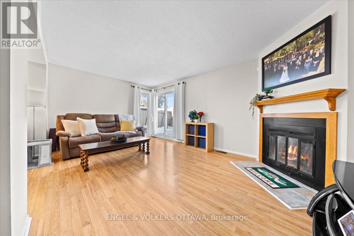 A - 1753 Lamoureux Drive