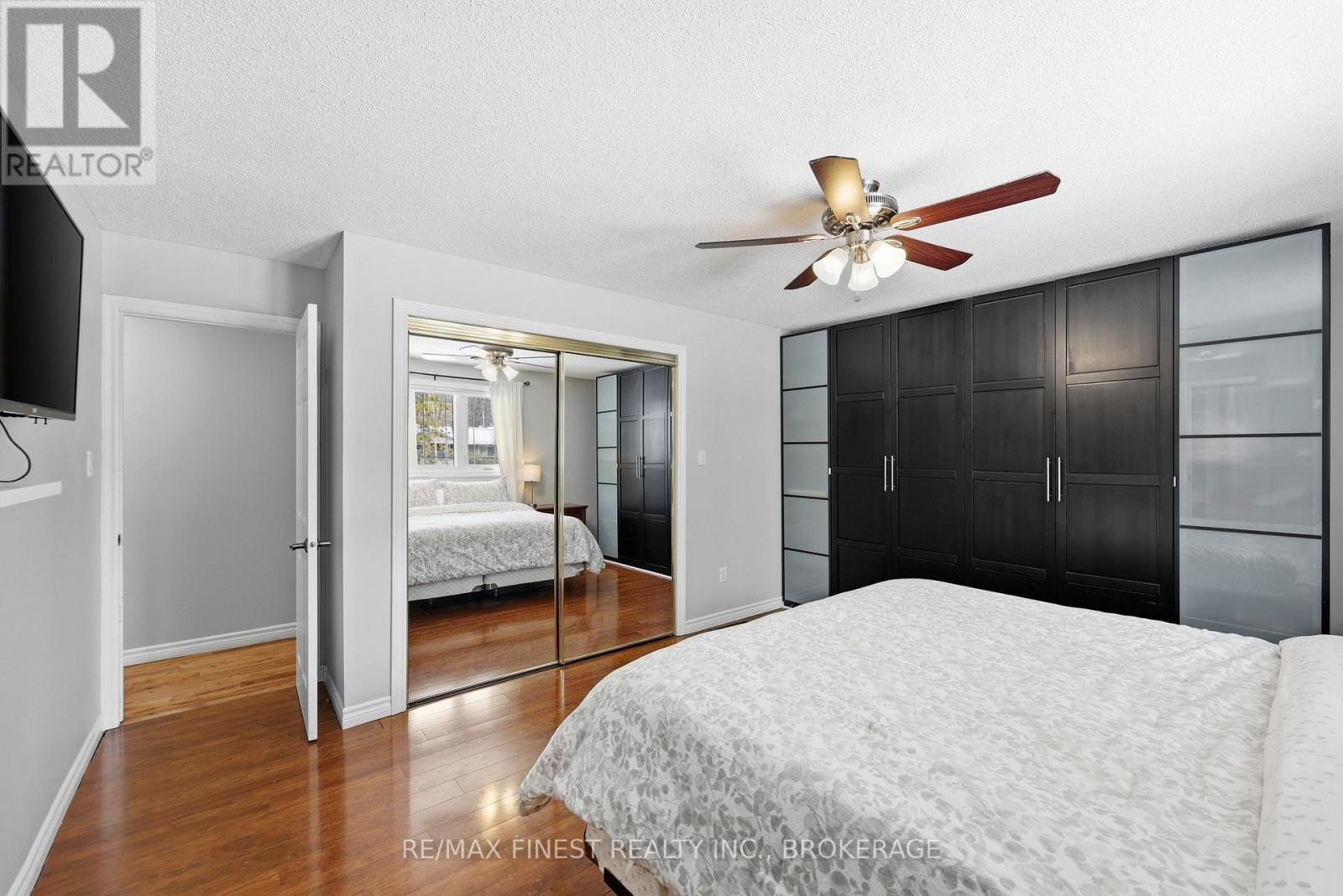 2518 Rideau Ferry Road