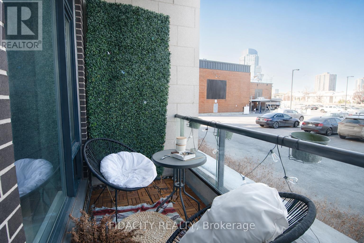 102 - 360 Patricia Street