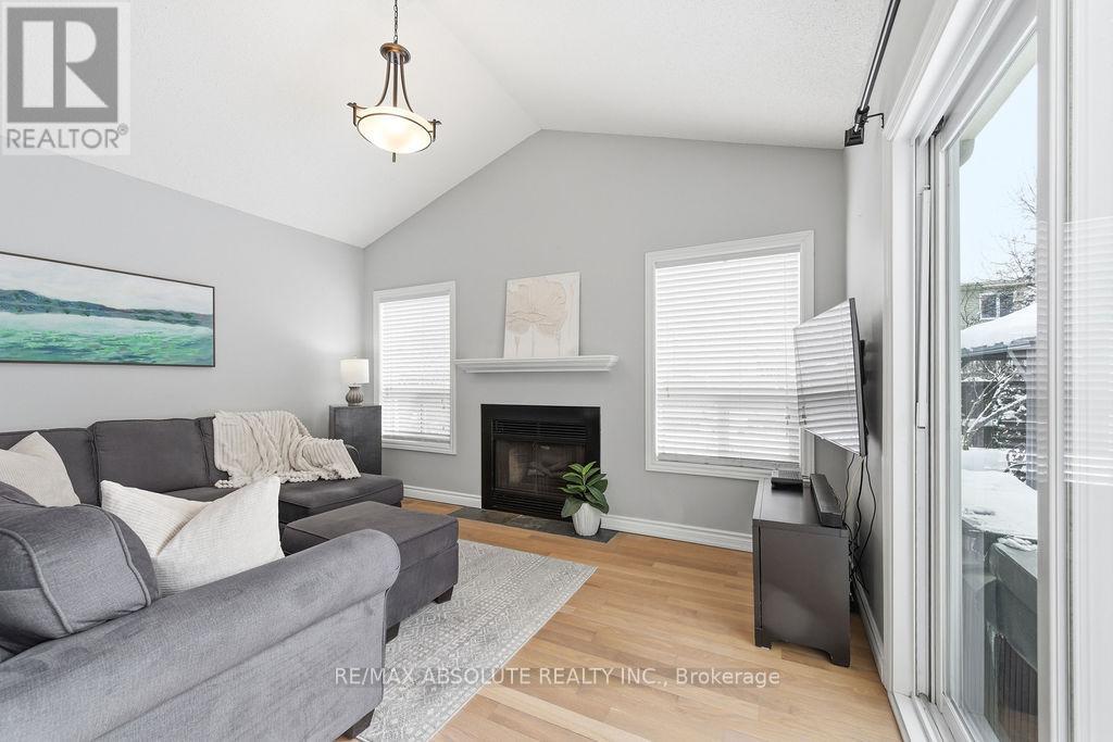 6145 Lariviere Crescent