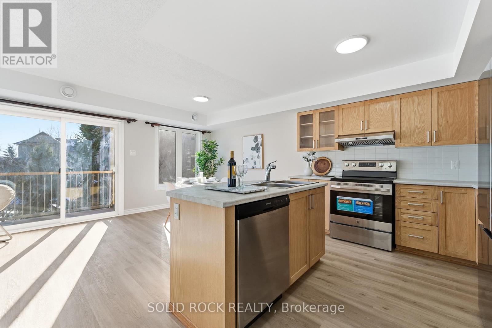 6 - 50 Barnstone Drive