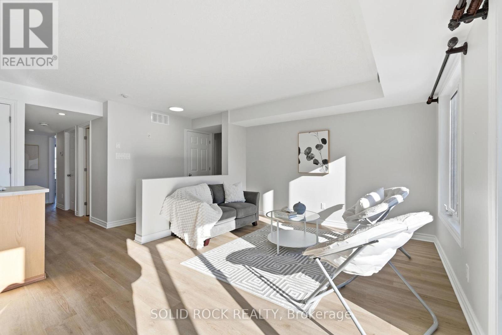 6 - 50 Barnstone Drive