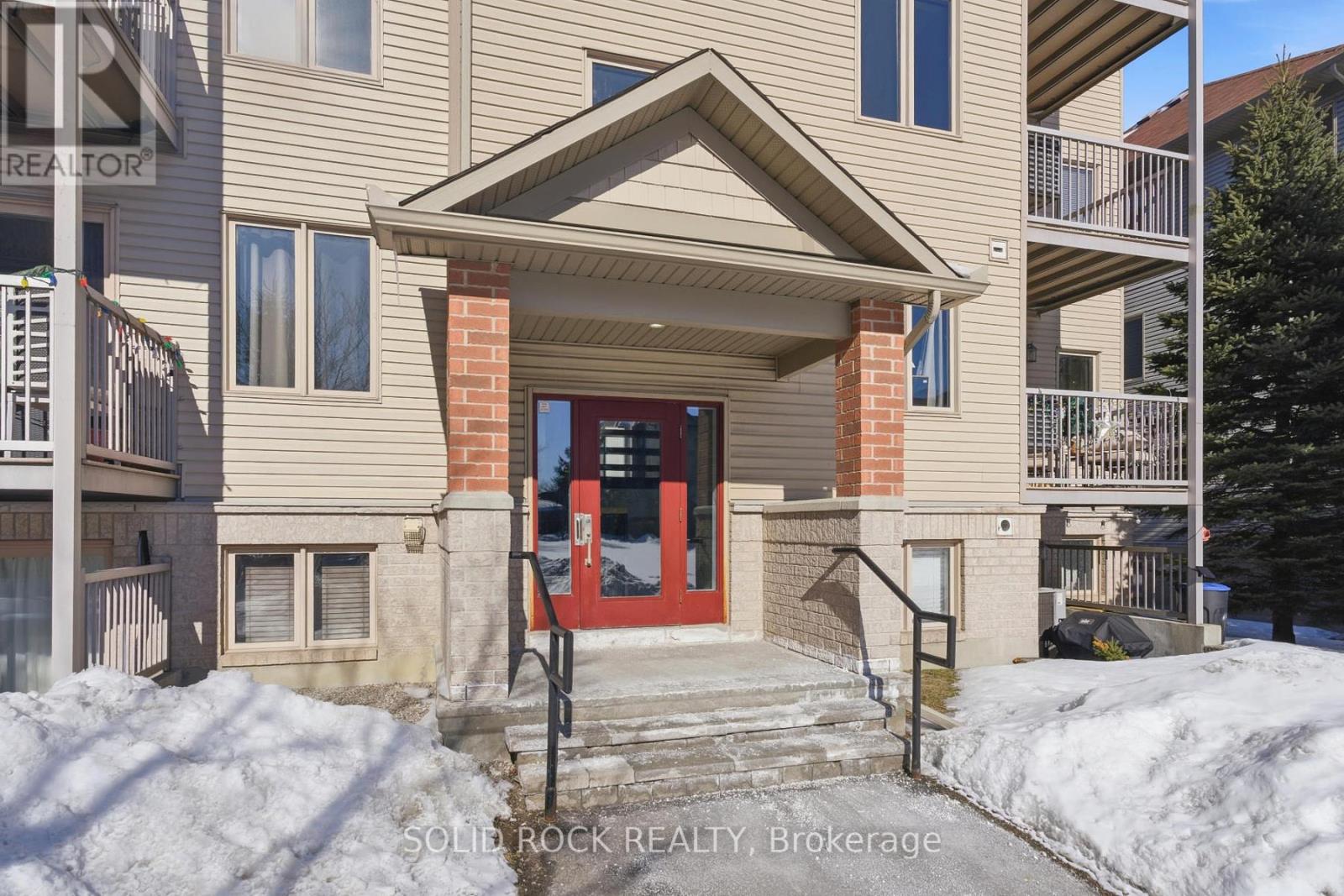 6 - 50 Barnstone Drive