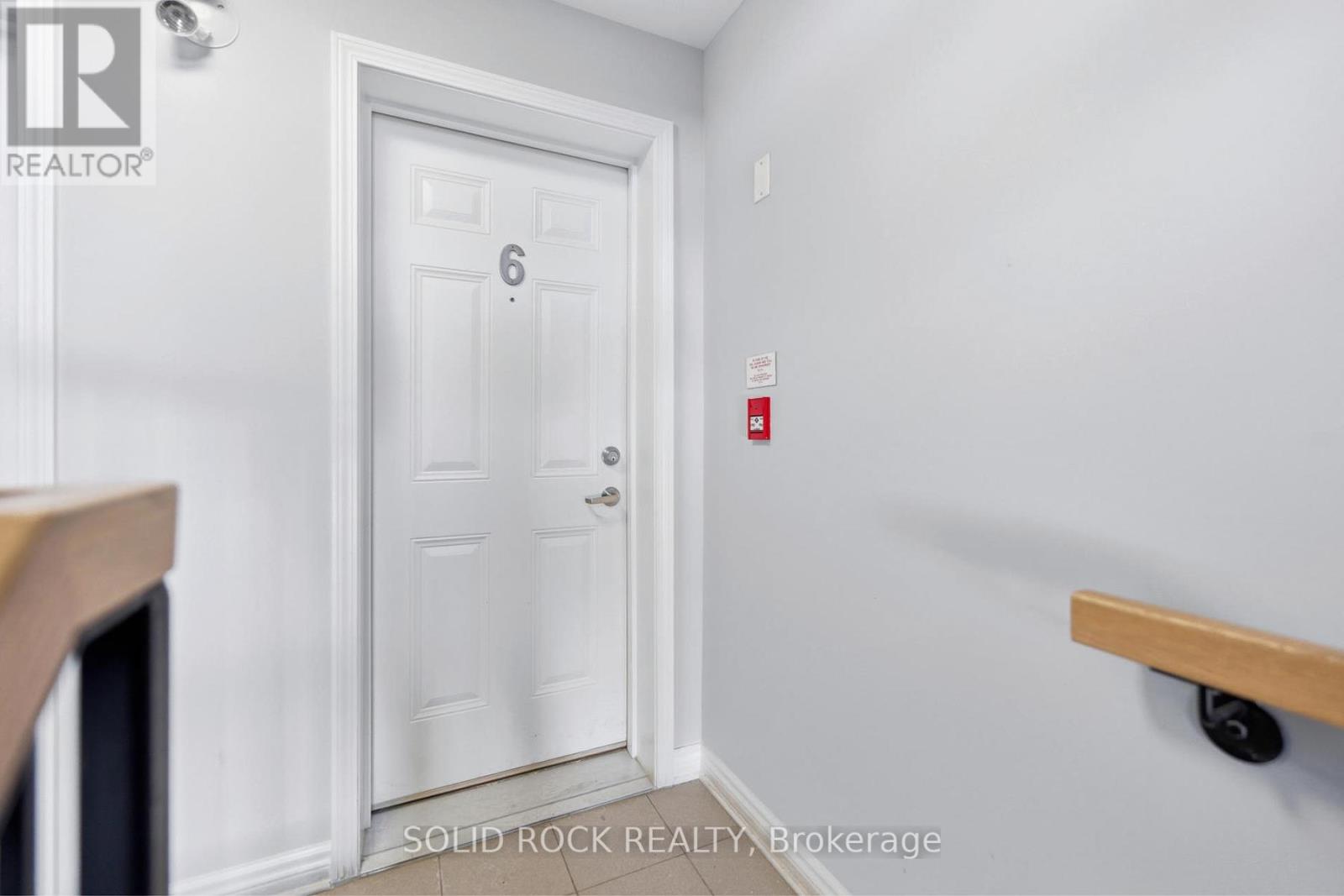 6 - 50 Barnstone Drive