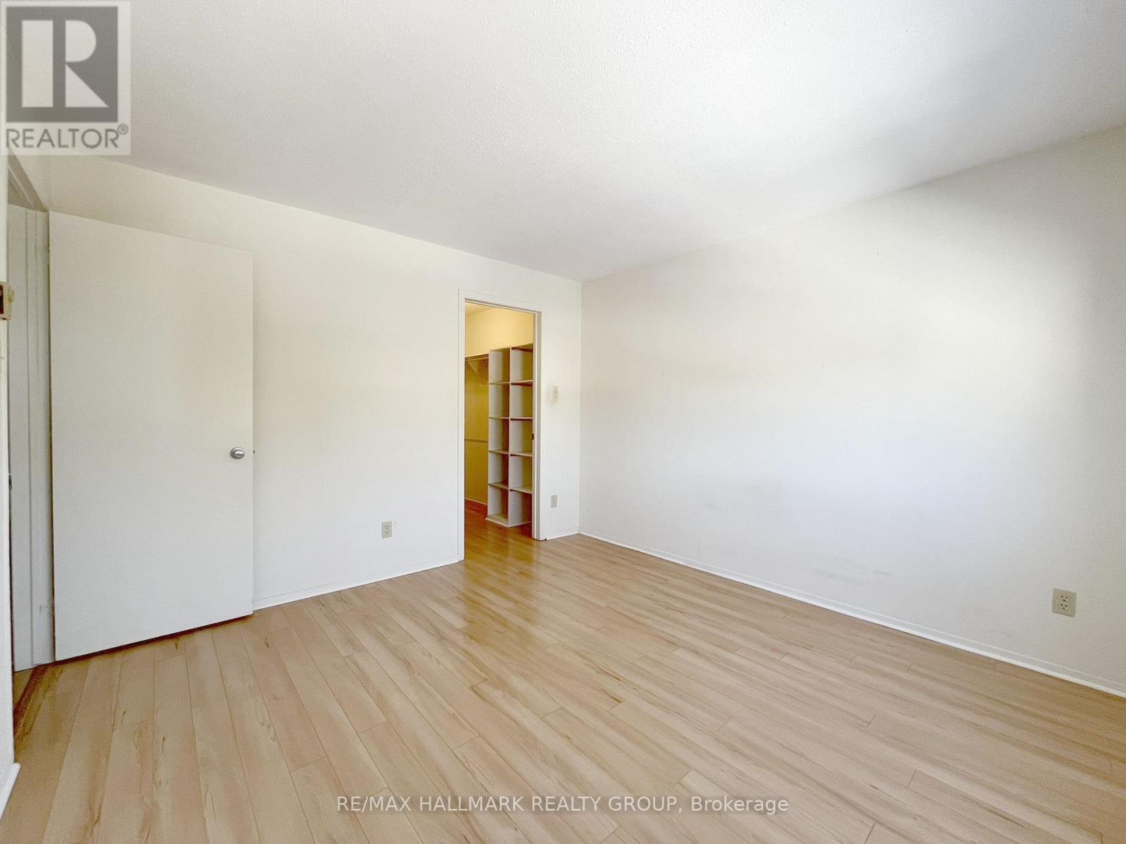 310 - 214 Viewmount Drive