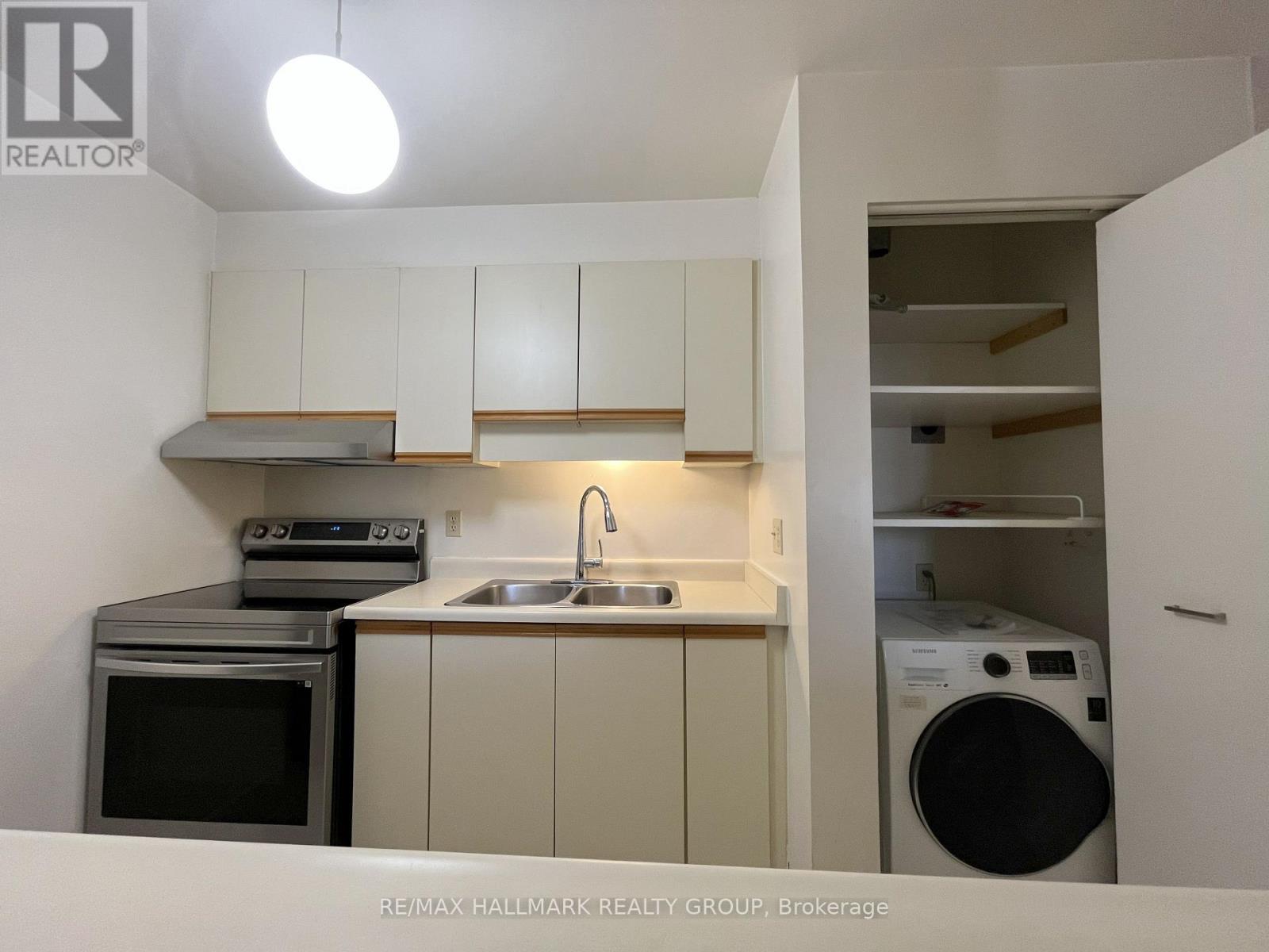 310 - 214 Viewmount Drive