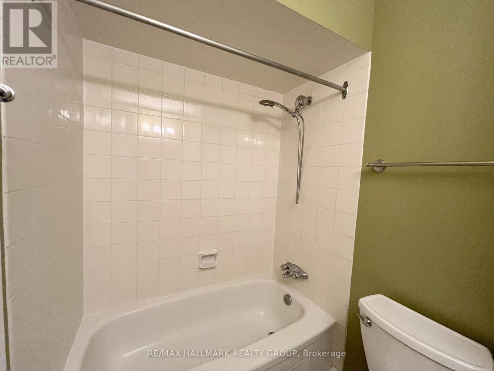 310 - 214 Viewmount Drive