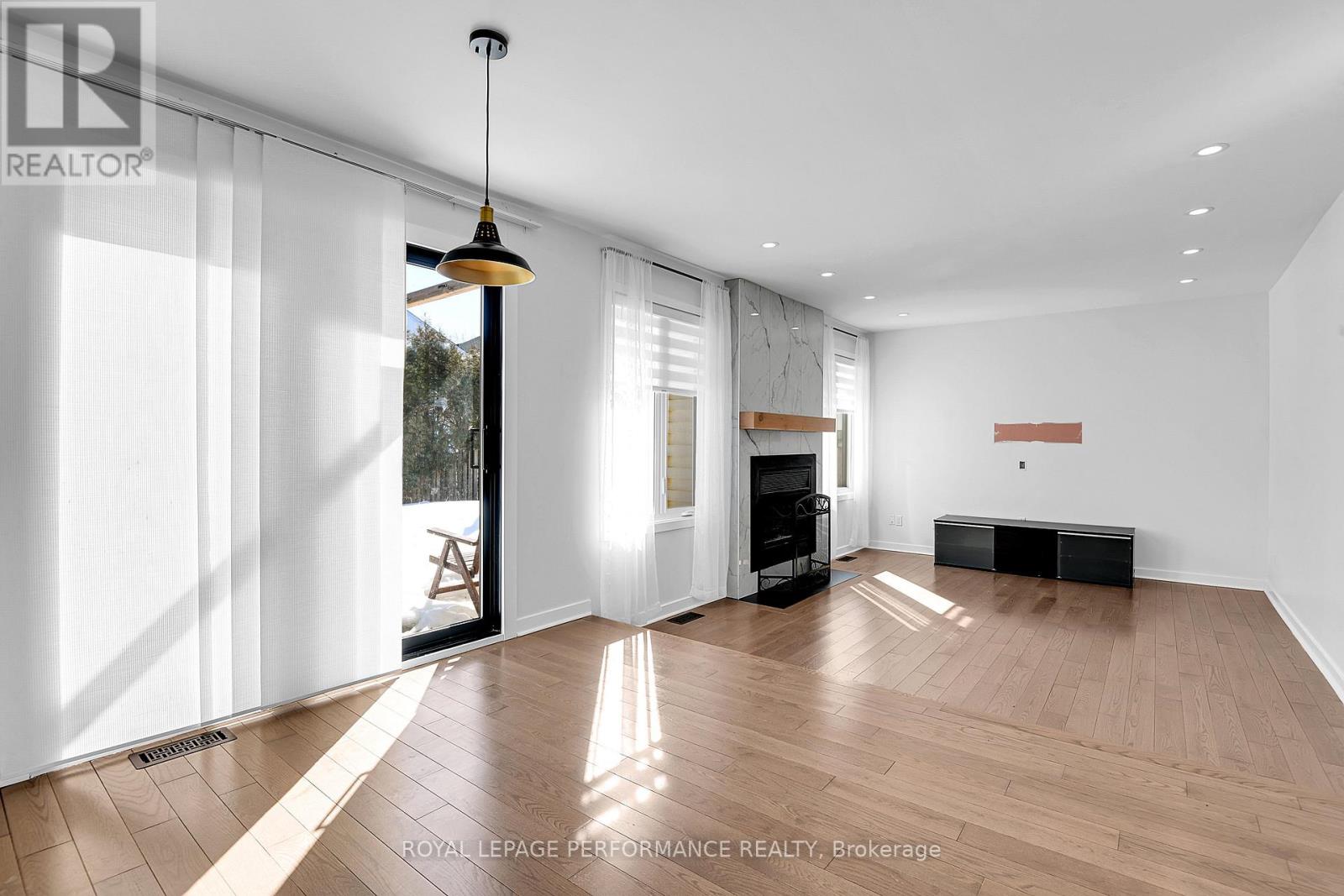 2722 Wyldewood Street