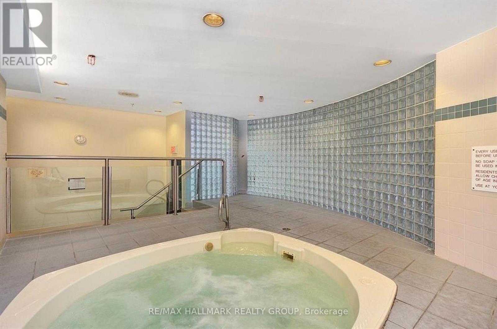 902 - 1025 Grenon Avenue