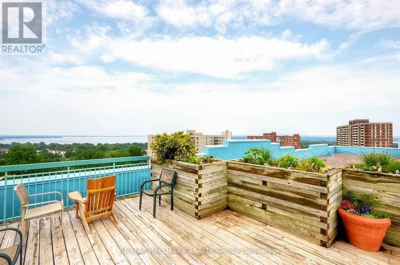 902 - 1025 Grenon Avenue