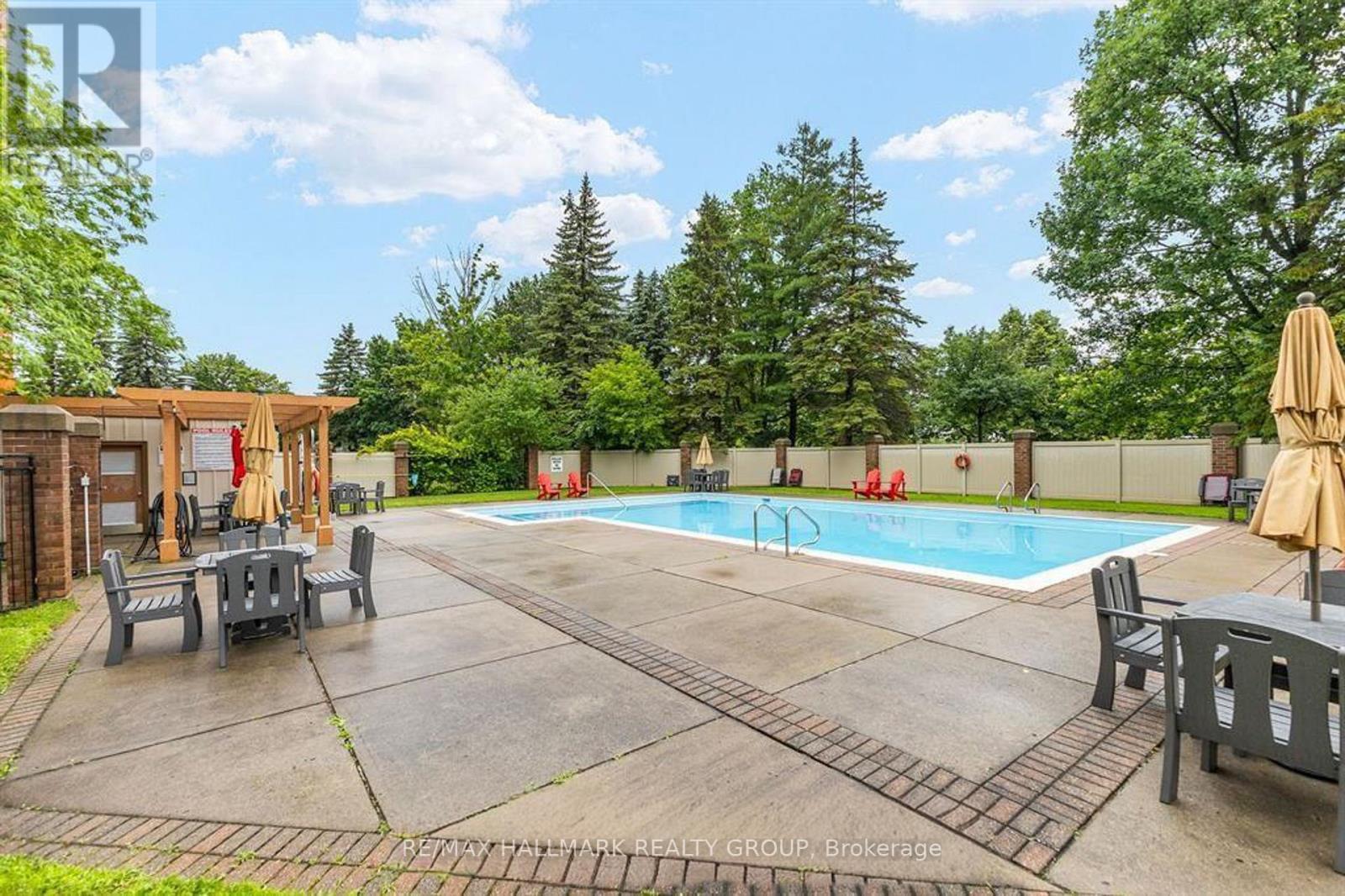 902 - 1025 Grenon Avenue