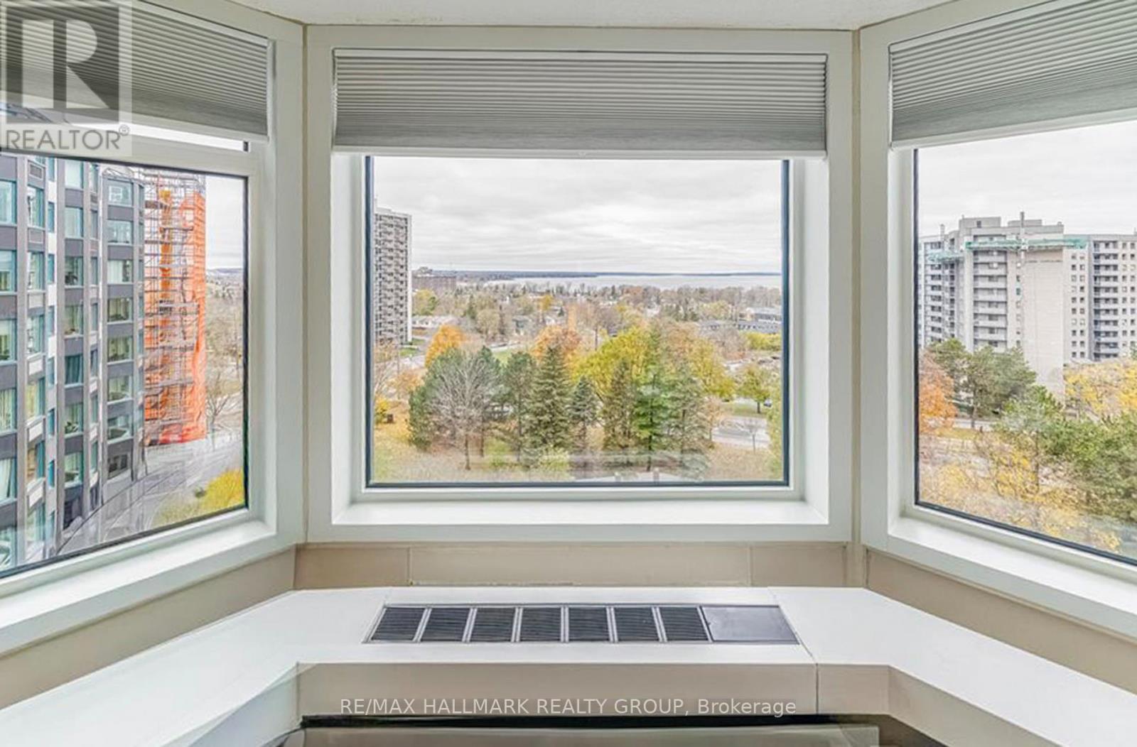 902 - 1025 Grenon Avenue