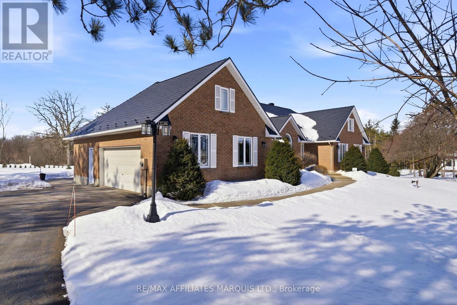 5650 Pinestone Drive