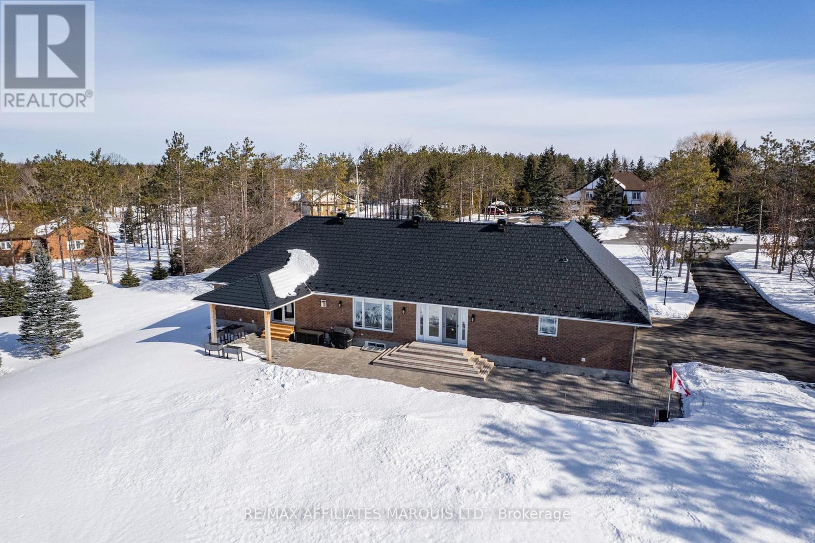 5650 Pinestone Drive