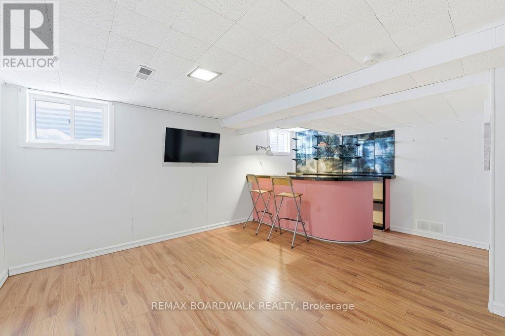 65 - 837 Eastvale Drive