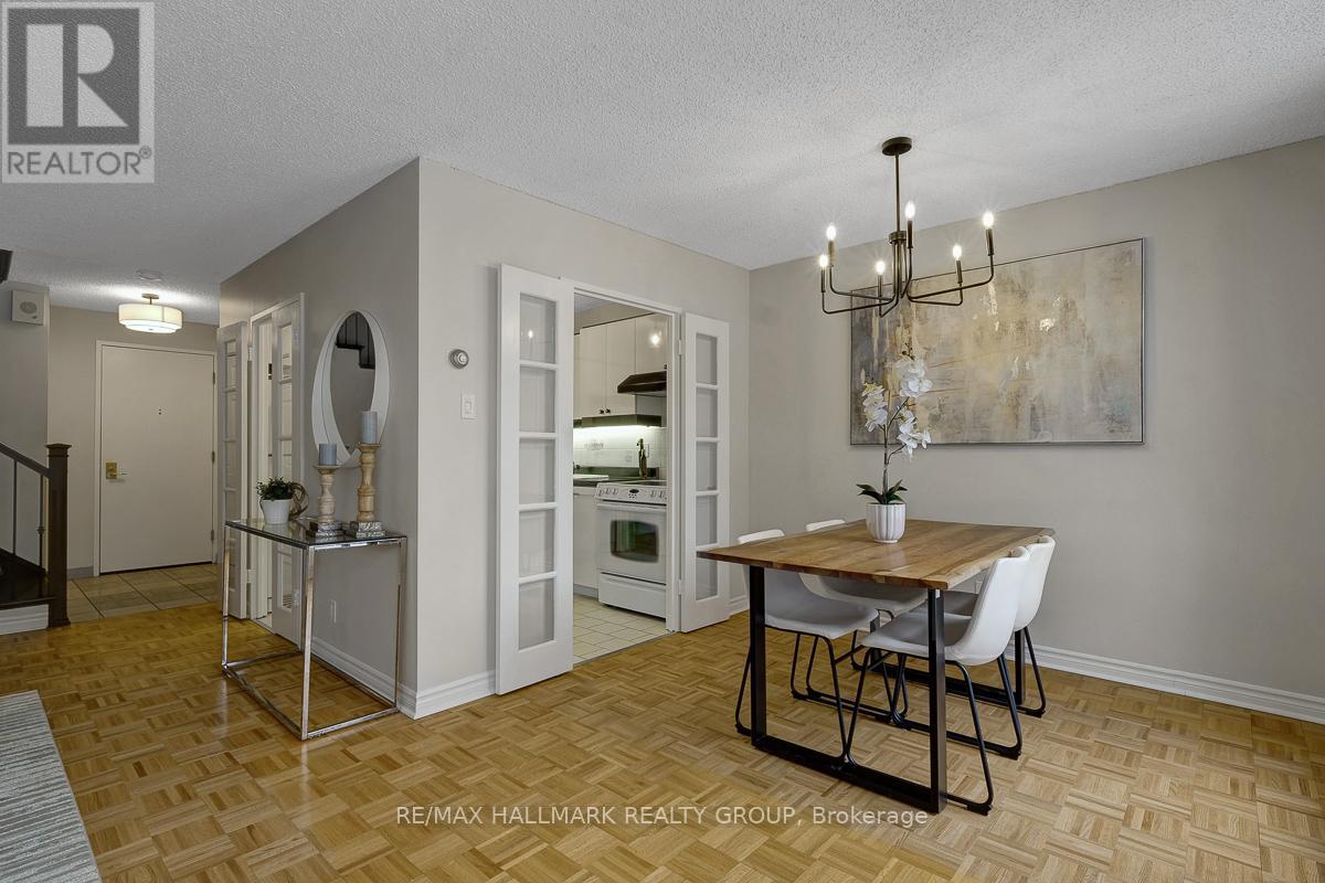 105 - 505 St Laurent Boulevard