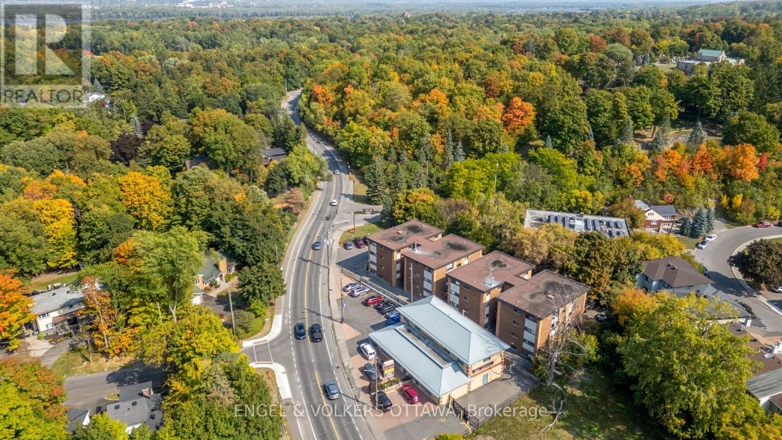 11 - 270 Beechwood Avenue