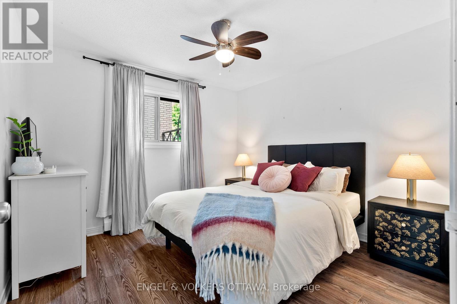 11 - 270 Beechwood Avenue