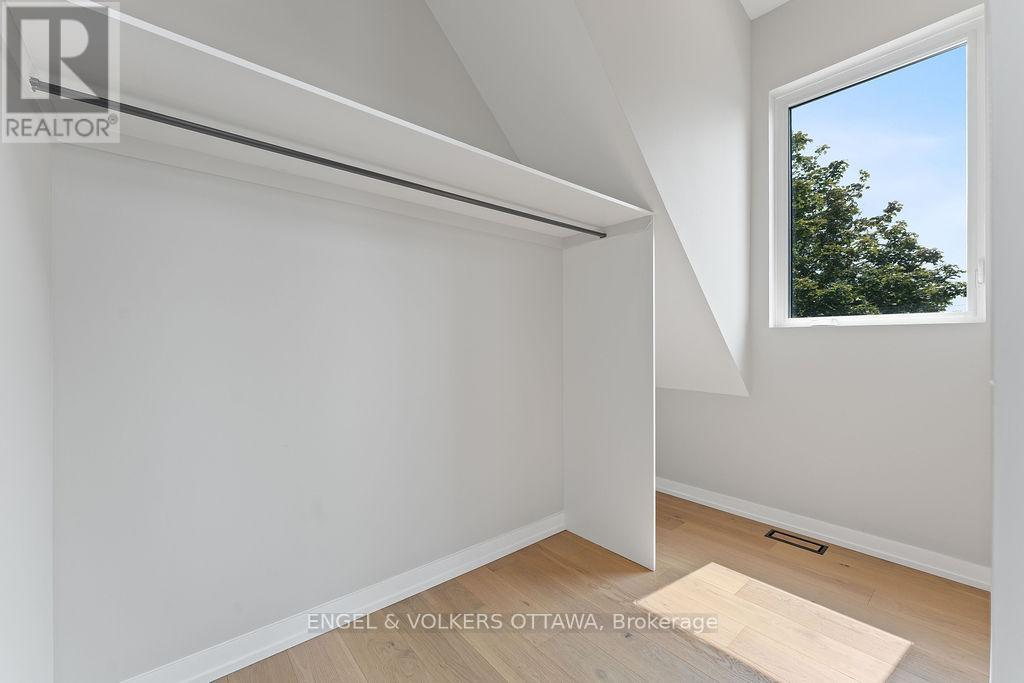 261 Dovercourt Avenue