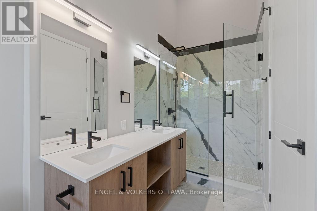 261 Dovercourt Avenue