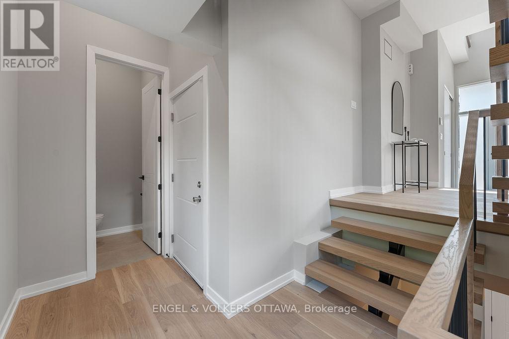 261 Dovercourt Avenue